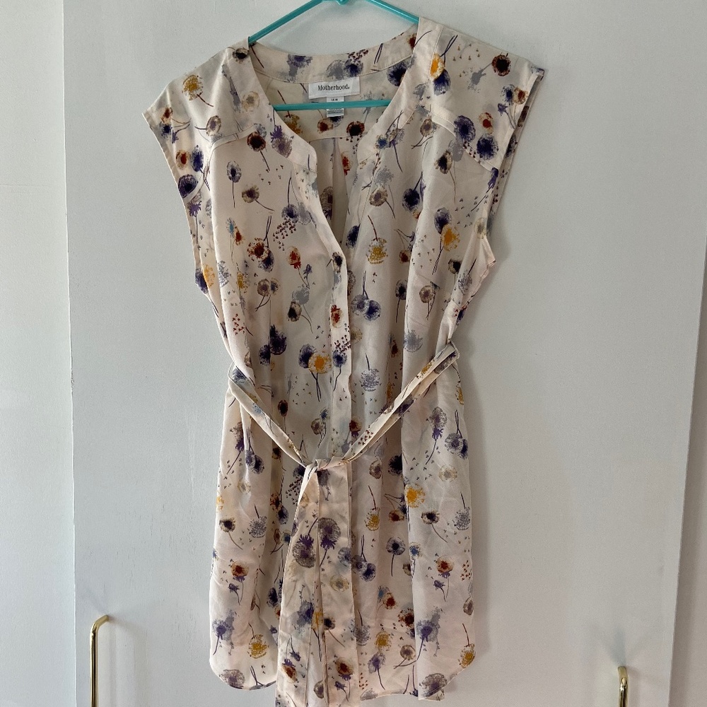 MOTHERHOOD MATERNITY:  Floral Top